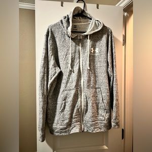 Under armor sweatshirt and matching shorts